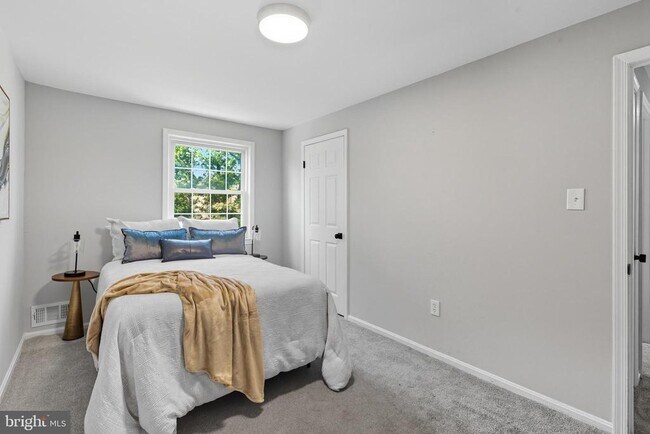 Building Photo - 1324 Potomac Heights Dr