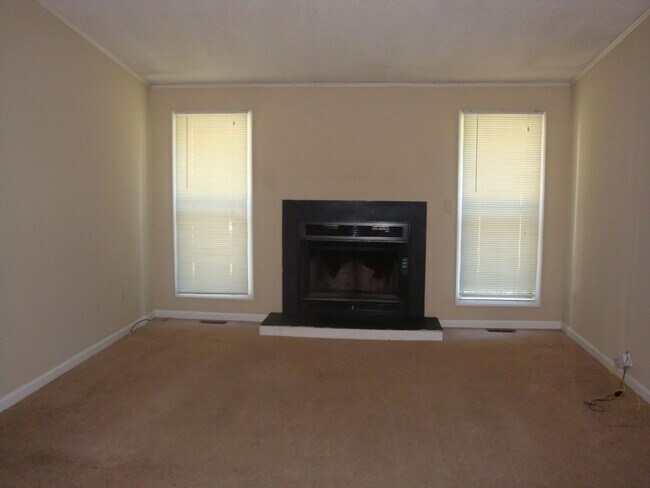 Foto del edificio - 2236 Laburnum Ave