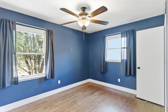 Foto del edificio - 900 Kingland Ave