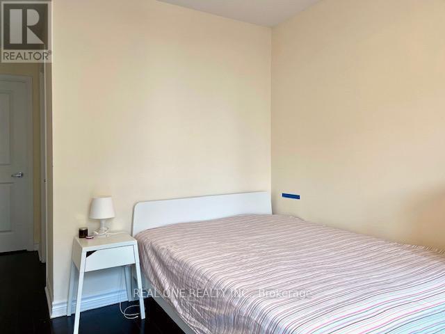 Building Photo - 27 Rean Dr