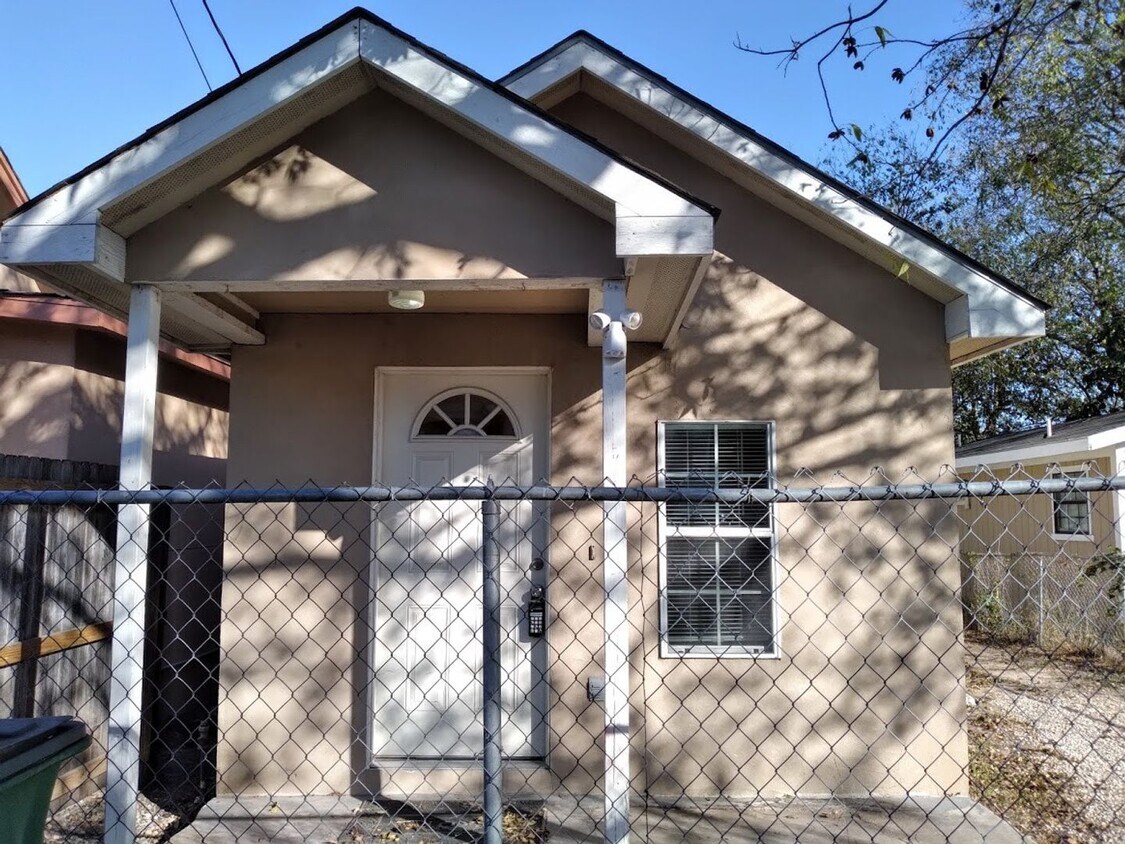 Foto principal - 324 N Pinto St