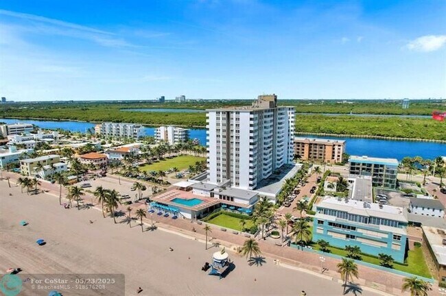 Building Photo - 3111 N Ocean Dr