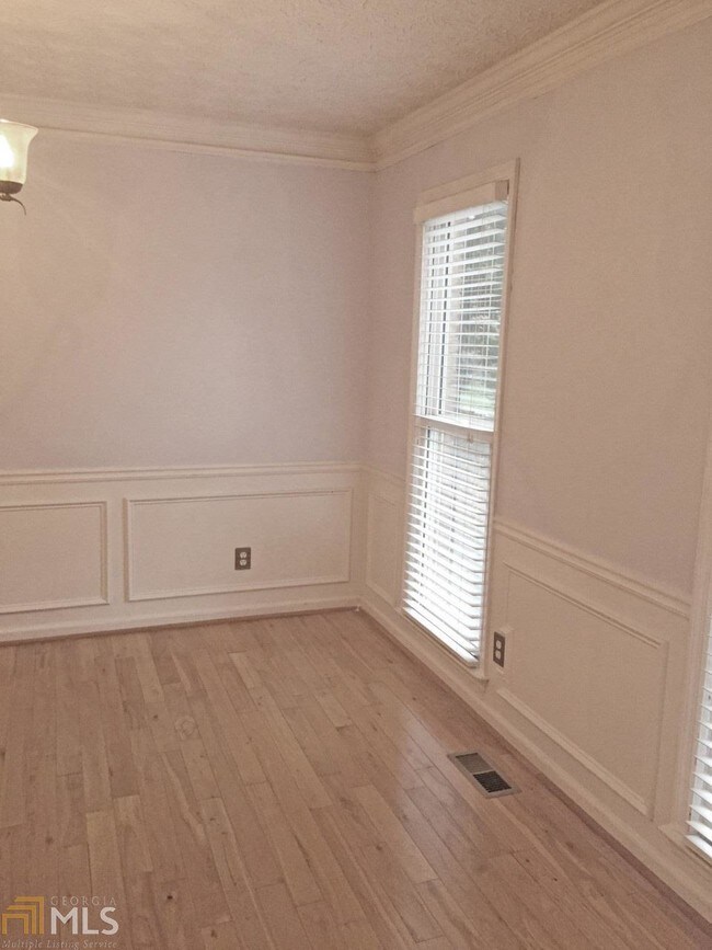 Foto del edificio - 3655 Autumn Ridge Pkwy