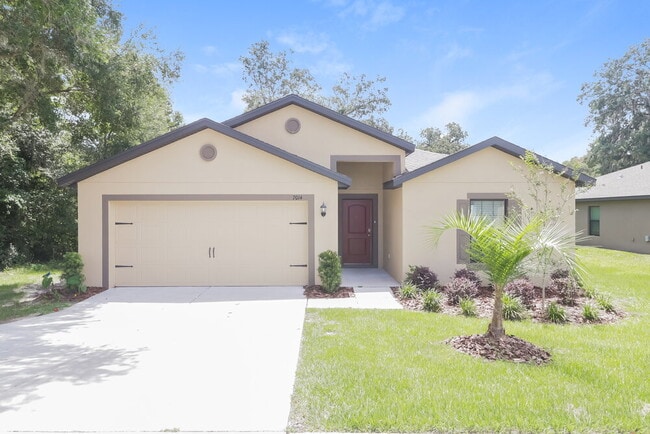 Building Photo - 7014 Redbay Dr