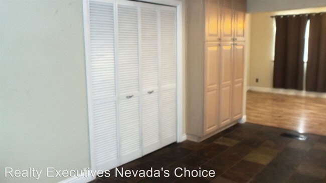 Foto del edificio - 3 br, 3 bath House - 4374 E Nye Lane