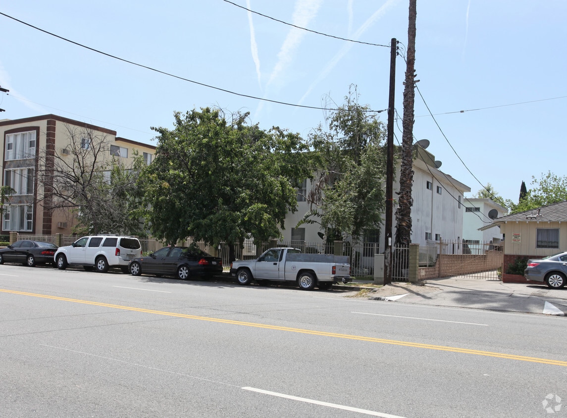 Magnolia Apartments Apartments in Sherman Oaks, CA