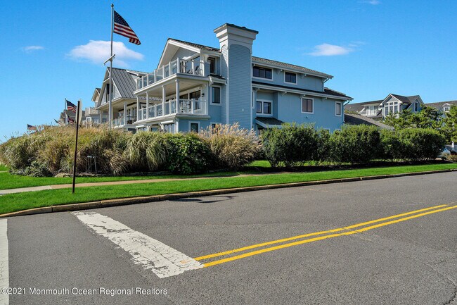 Foto del edificio - 211 Ocean Ave N
