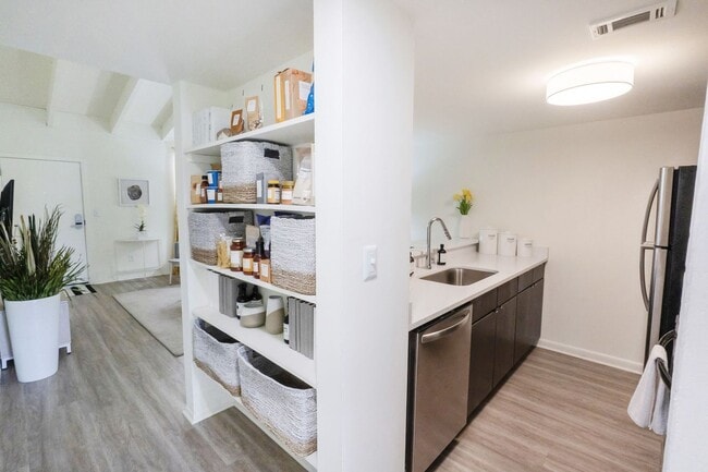 Building Photo - The Wynwood