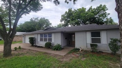 Building Photo - 5613 Ammons St