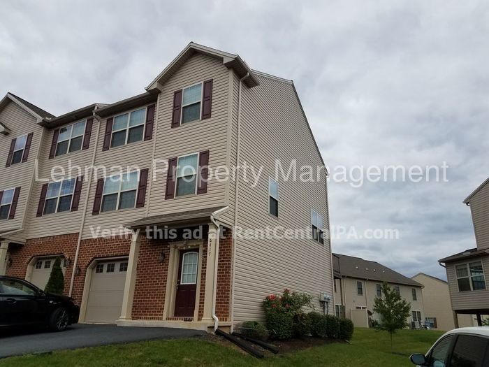 6417 Creekbend Dr, Mechanicsburg, PA 17050 Townhome Rentals in