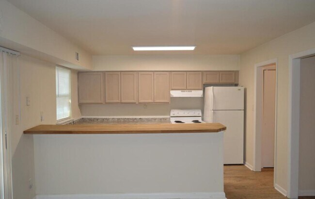 Foto del edificio - 6977 East Tanners Creek Drive