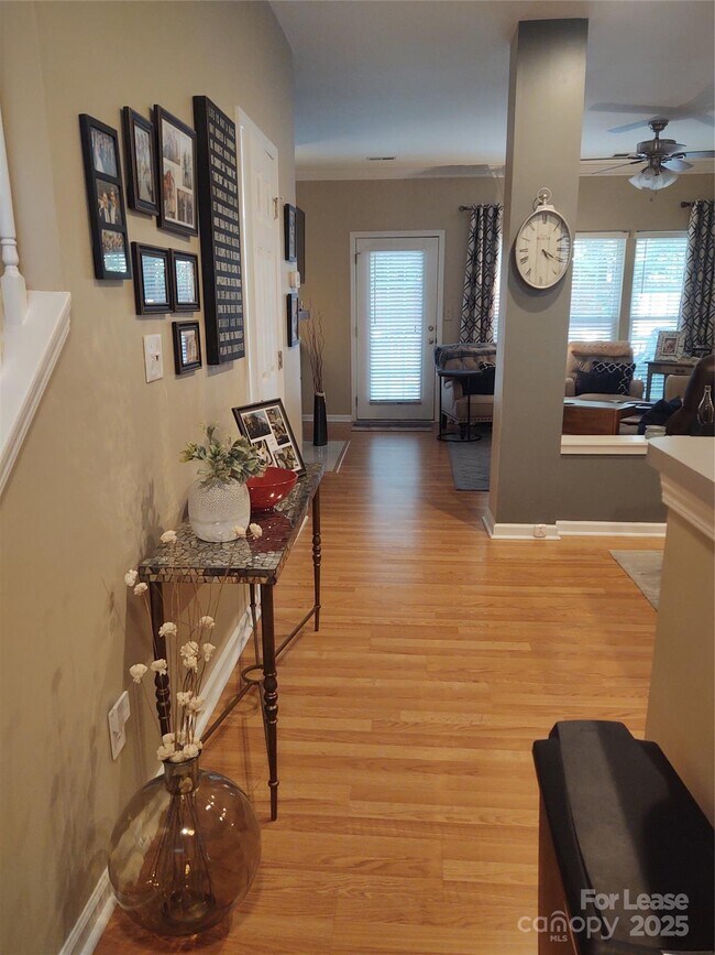 Foto del edificio - 3043 Uxbridge Woods Ct