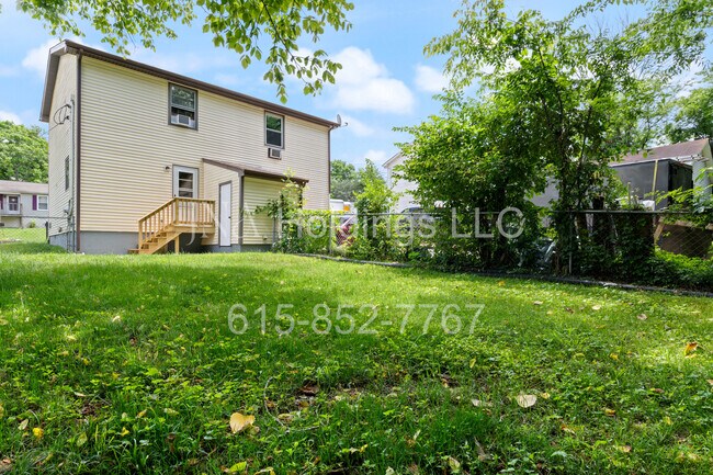 Building Photo - 5505 Eulala Dr