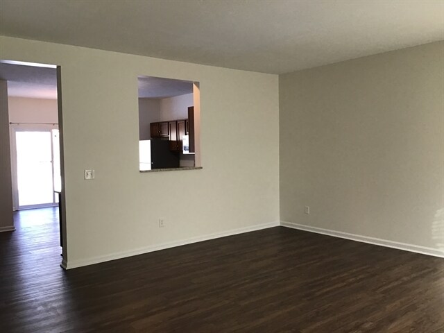 Foto del edificio - 1108 Golden Willow Place