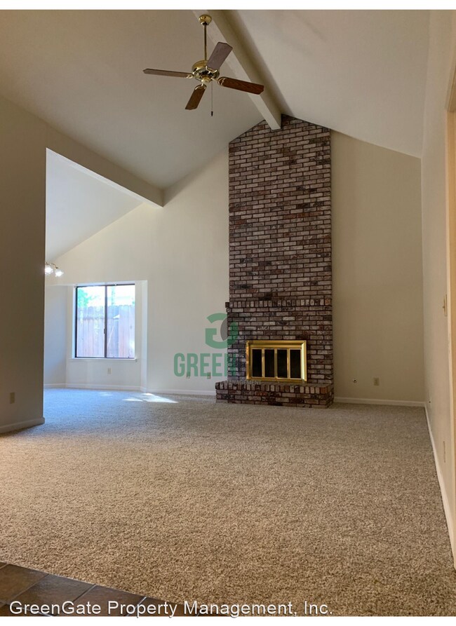 Building Photo - 3 br, 2 bath House - 1728 Pinecrest Ln