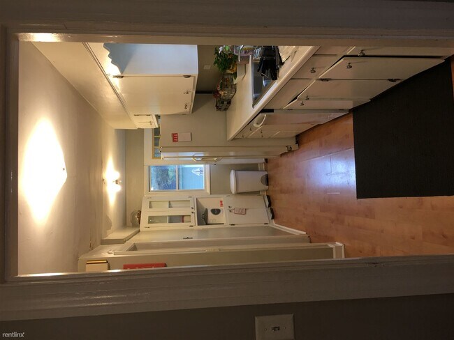 Building Photo - 3 br, 1.5 bath House - 435 W Grantley Ave