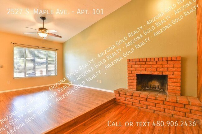 Building Photo - Alameda Park Condo