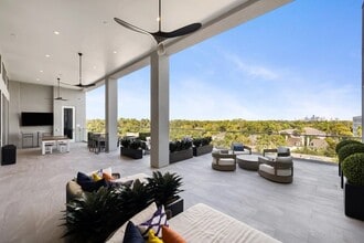 Building Photo - 1317 Post Oak Park Dr