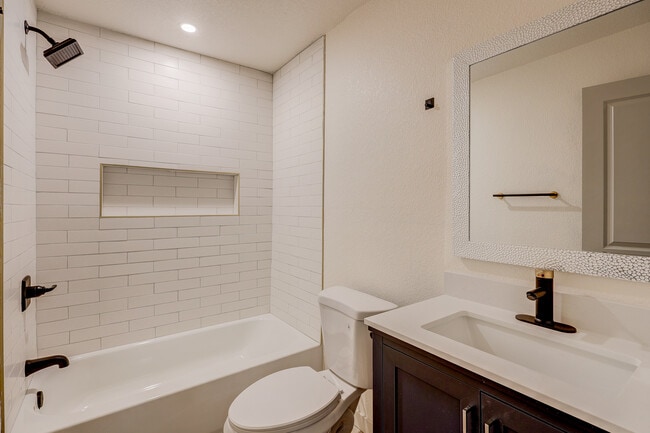 Foto del edificio - 2327 Fulton St