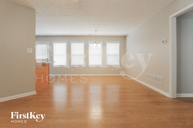 Foto del edificio - 1236 McPherson Church Rd