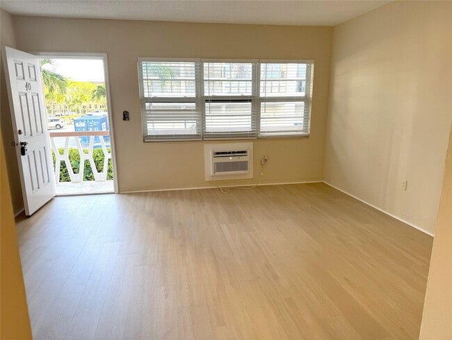 Foto del edificio - 2001 S Ocean Dr