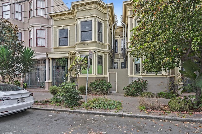 Building Photo - 1290 Treat Ave