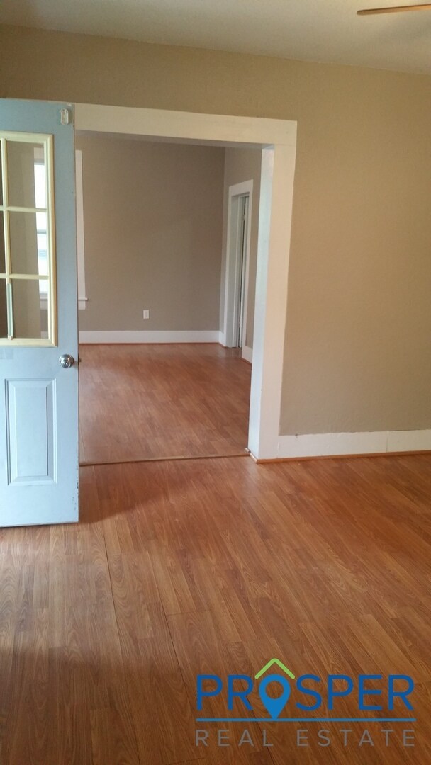 Foto del edificio - 5 Bedroom House with a Nice Big Yard - Ava...