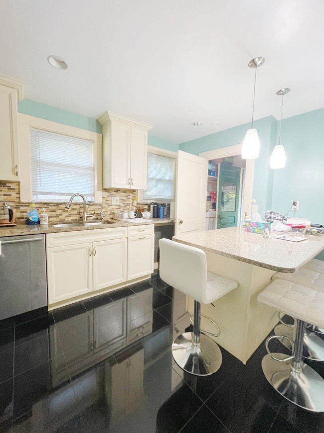 Foto del edificio - 101 Lexington St