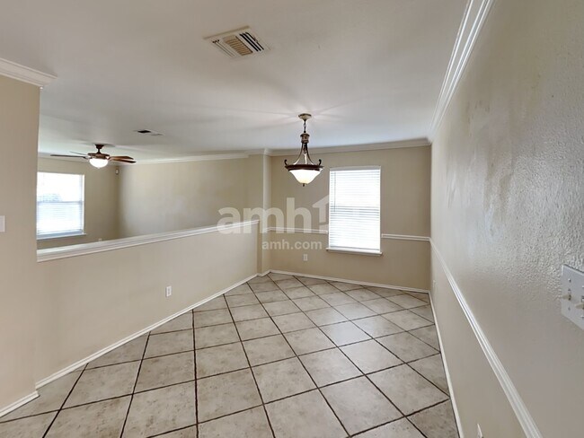 Foto del edificio - 10711 N Shaenridge