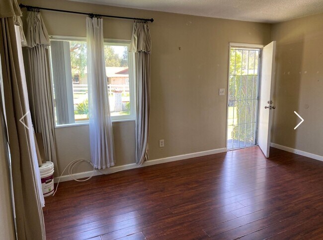 Foto del edificio - Single story 2 bed, 1 bath home with patio!