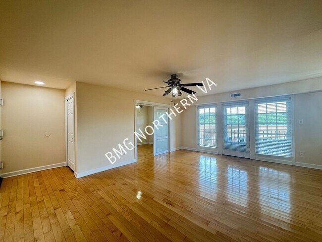 Foto del edificio - 12709 Gordon Blvd