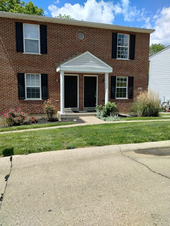 Building Photo - 953 Still Meadow Ln