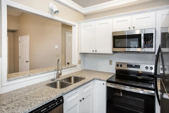 Building Photo - 4302 Emerald Ln