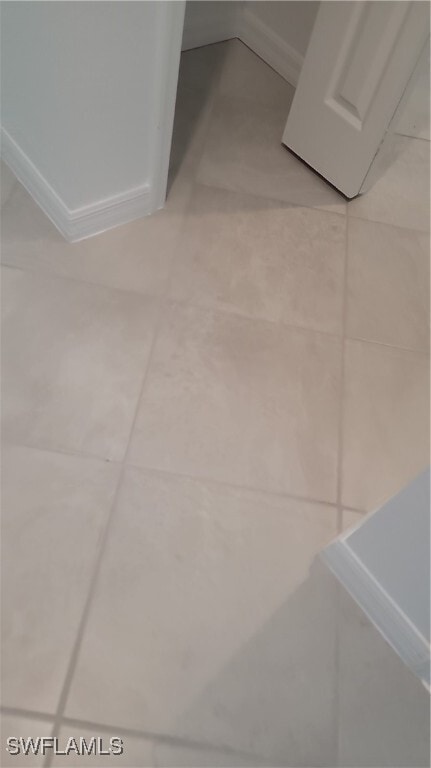 Building Photo - 3389 Menores Wy