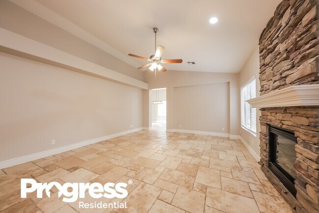Building Photo - 4036 W Buckskin Trail