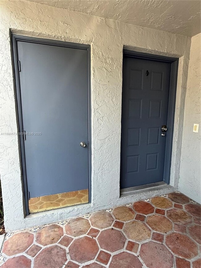 Building Photo - 16541 Blatt Blvd