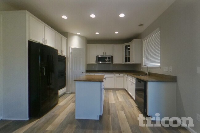 Foto del edificio - 7191 S Oak Hill Cir