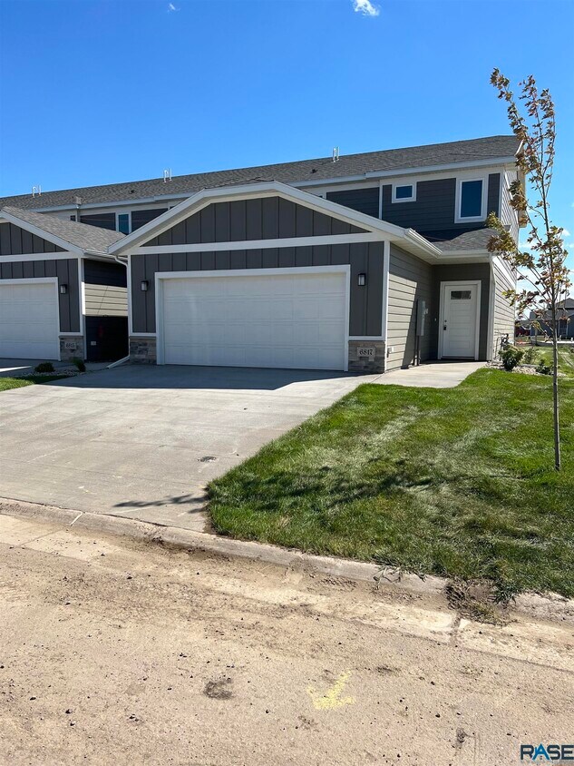 Primary Photo - 6817 W Gresford Pl