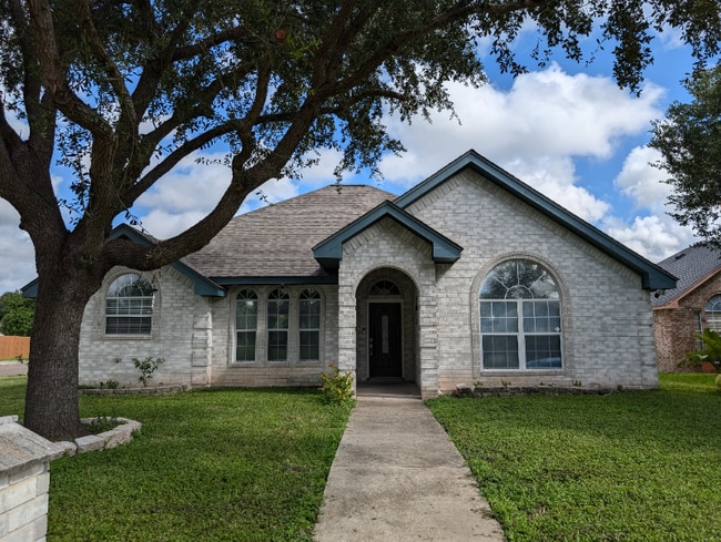 Building Photo - 2401 E 27th St