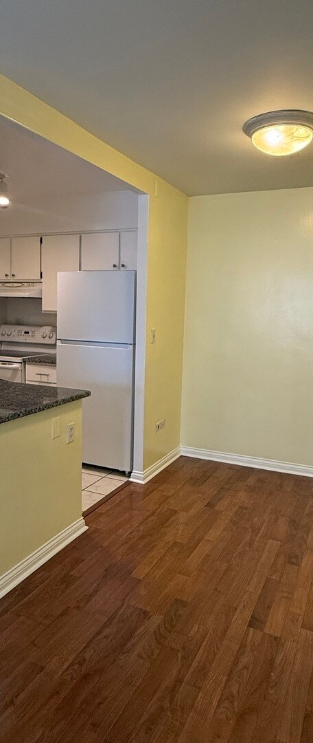 Building Photo - 420 S Kenilworth Ave