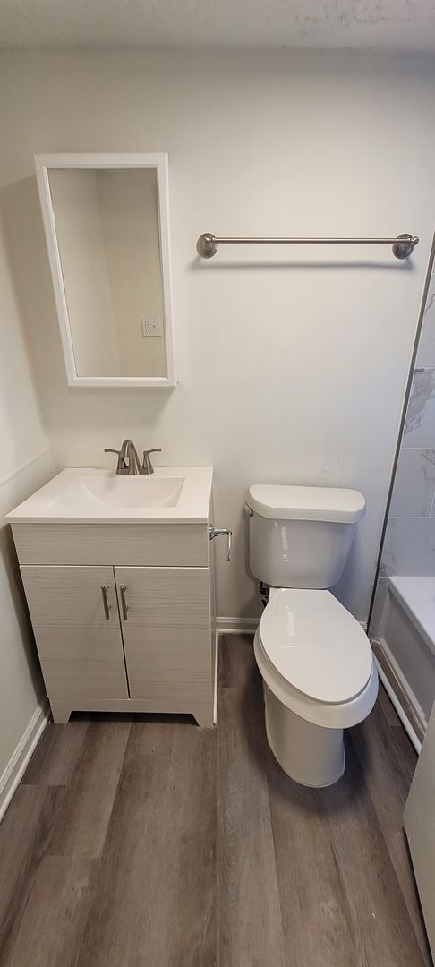 Foto del edificio - 411 Pinecrest Dr