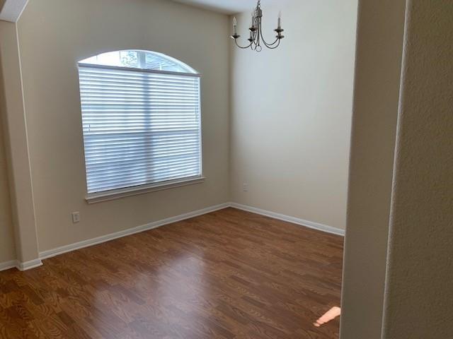 Foto del edificio - 2401 Tumbling River Dr