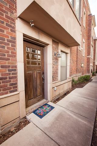 Primary Photo - 2117 Albany St
