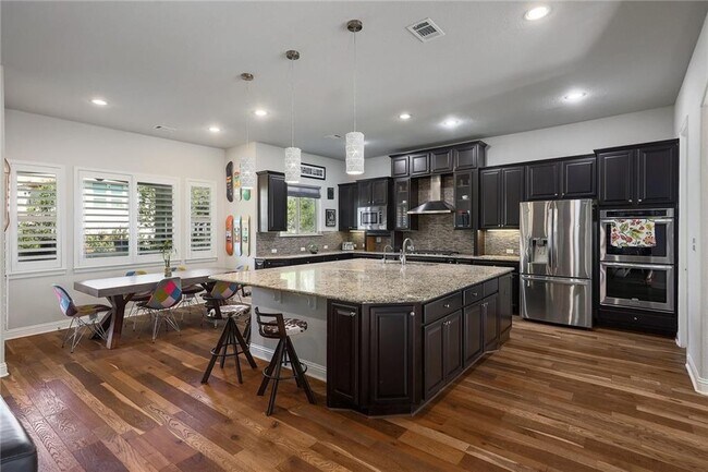 Foto del edificio - 304 Duffy Ln