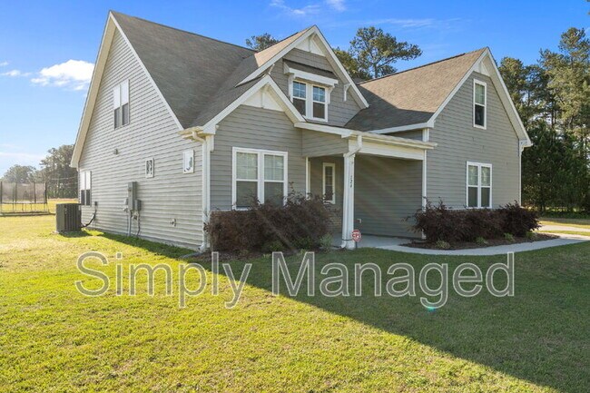 Foto del edificio - 124 Rocking Horse Ln