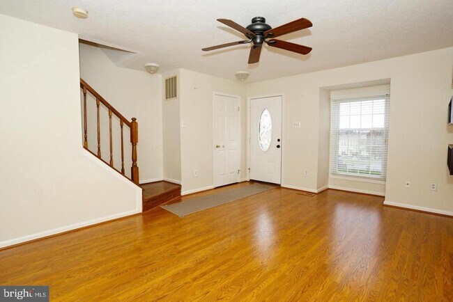 Building Photo - 101 Spruce Woods Ct