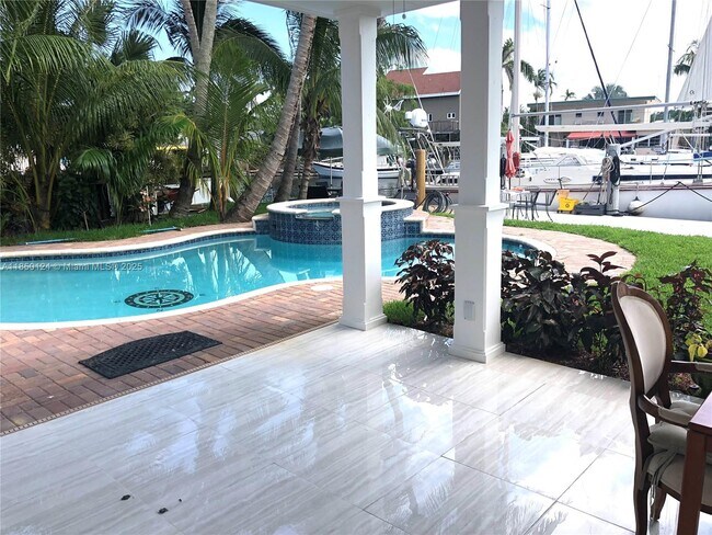 Foto del edificio - 1524 Argyle Dr