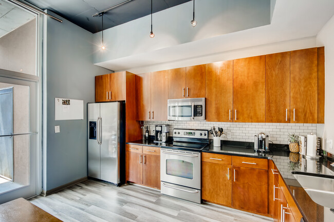 Kitchen/Dining - 3400 Malone Dr