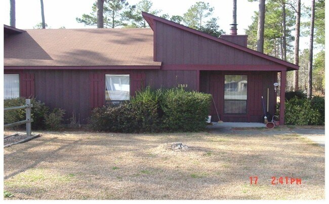 Building Photo - 1703 RaceTrack Rd