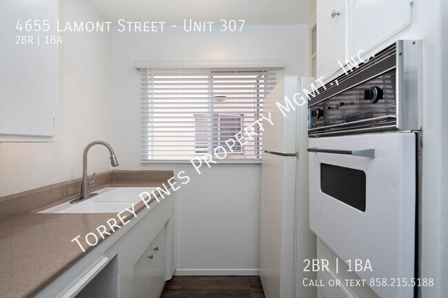 Foto del edificio - 4655 Lamont St